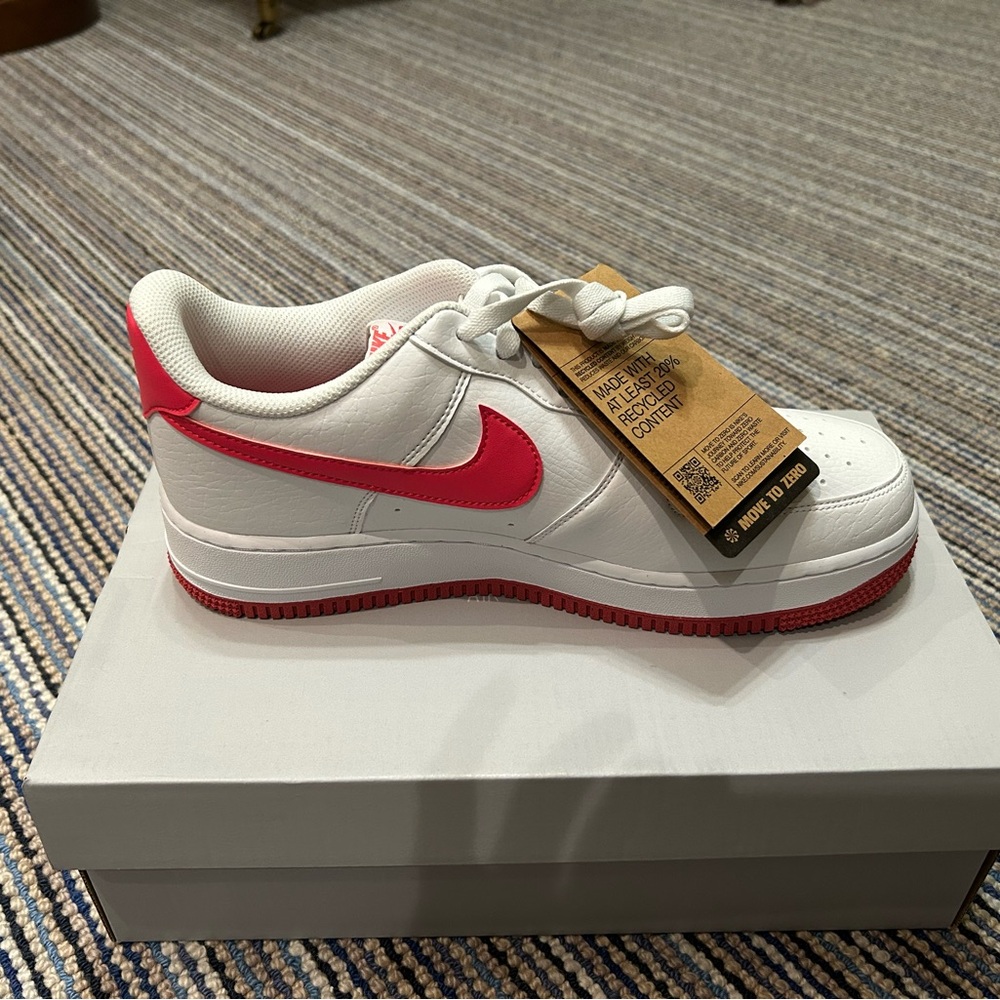 New with Tags Nike Women’s Air Force 1 Next Nature